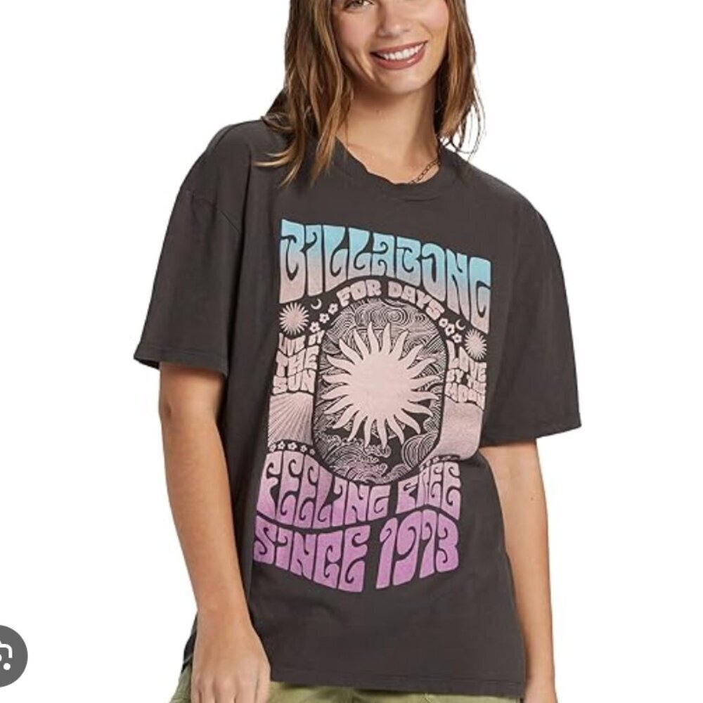 NWT Billabong Women's Size XS Gray Short Sleeve You Are Invited Graphic T-Shirt